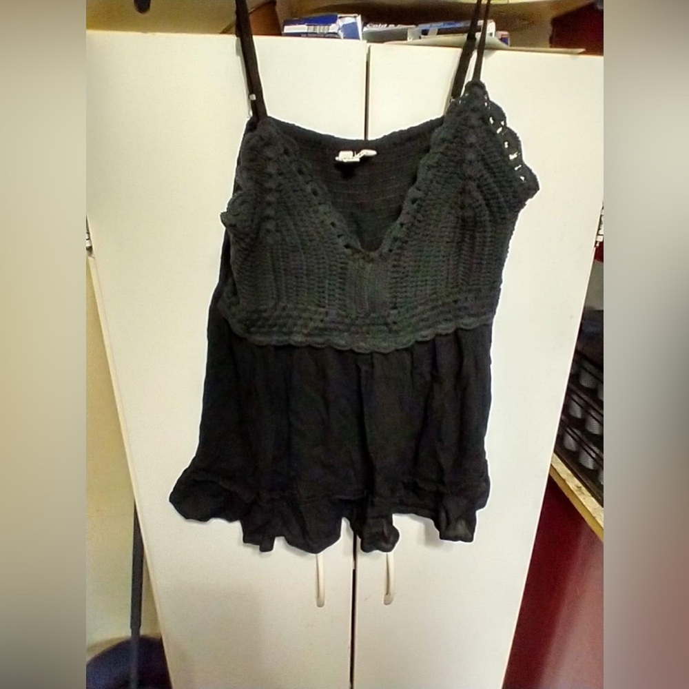 black tank top size L